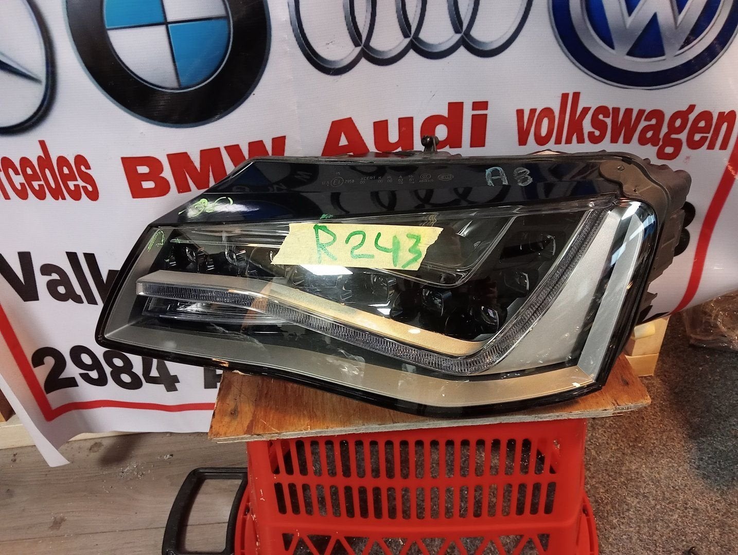 Audi A8 4H Koplamp Volled Links 4H0941003 4H0941029, Gebruikt, -, -, -