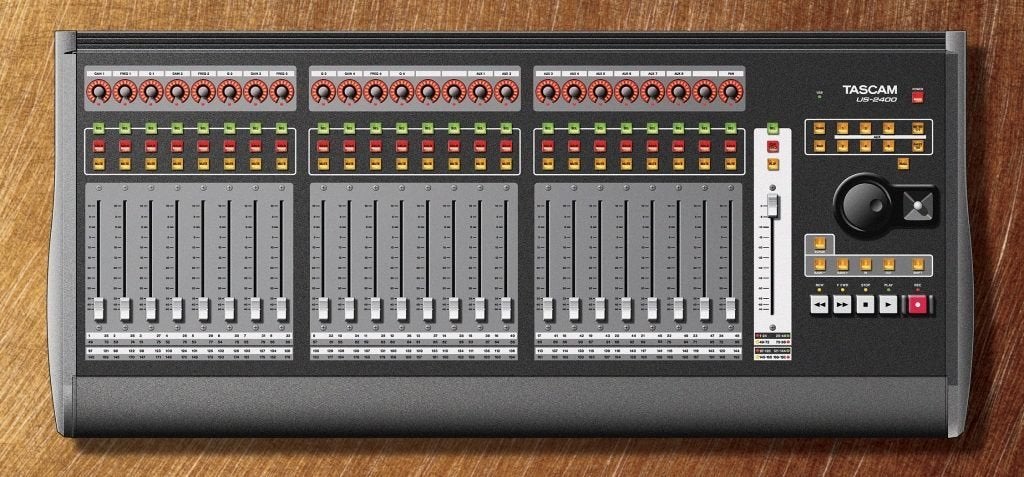 Tascam us-2400 DAW controler (24+1 elektronische faders), Ophalen, Zo goed als nieuw, 20 kanalen of meer
