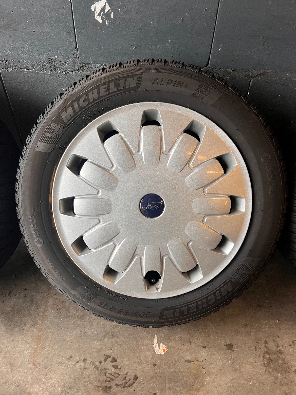 16" Originele Ford Focus Mondeo Winterset Michelin, Auto-onderdelen, Gebruikt, Klanten@ford.com, Banden en Velgen, 1181VX