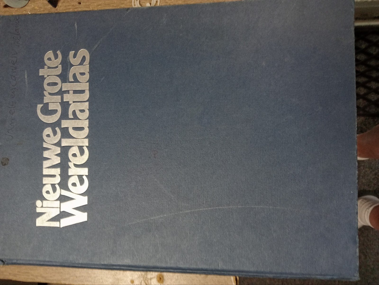 nieuwe wereld atlas zeer oud, Boeken, Ophalen of Verzenden, Gelezen