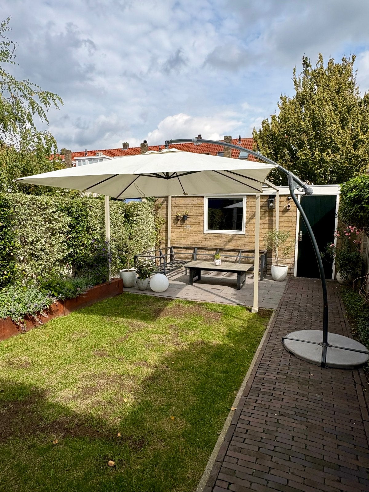 IKEA Zweefparasol met voet, Tuin en Terras, Ophalen, Gebruikt, Kantelbaar, 2 tot 3 meter