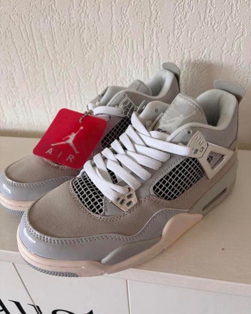 Nike Jordan 4 Cool Grey - maat 39, Kleding | Heren, Schoenen, Nieuw, Sneakers of Gympen, Overige kleuren, Ophalen of Verzenden