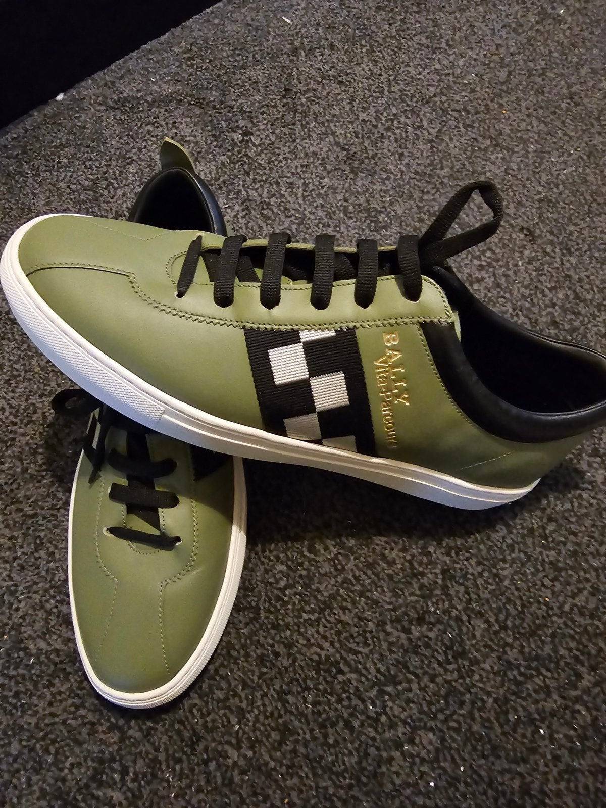 Bally sneakers maat 45, Overige kleuren, Ophalen of Verzenden, Sneakers of Gympen, Zo goed als nieuw