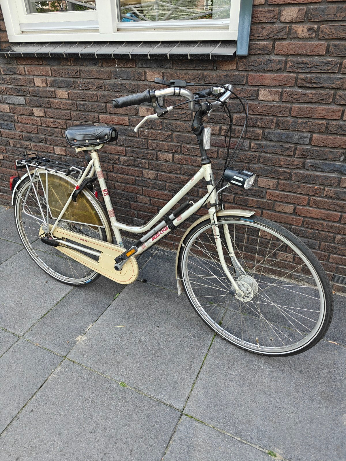 Multicycle damesfiets 26 inch nieuwe binnen- en buitenbande, Fietsen en Brommers, Fietsen | Dames | Damesfietsen, Gebruikt, 47 tot 50 cm