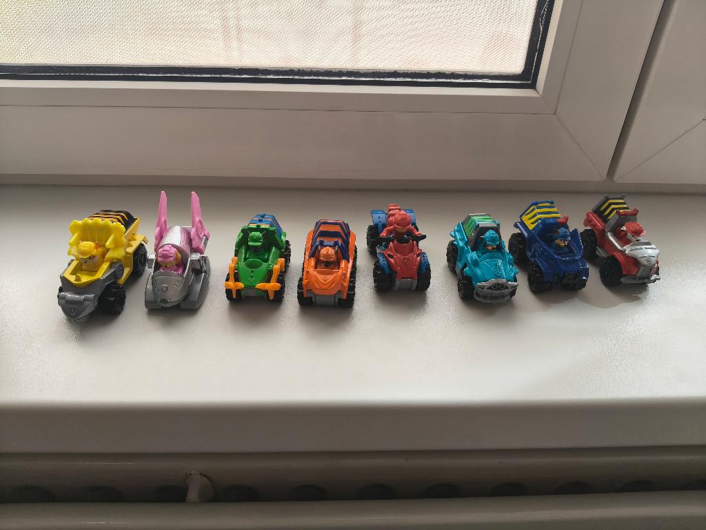Paw Patrol dino rescue set van 8 voertuigen (true metal), Kinderen en Baby's, Speelgoed | Actiefiguren, Ophalen of Verzenden, Zo goed als nieuw