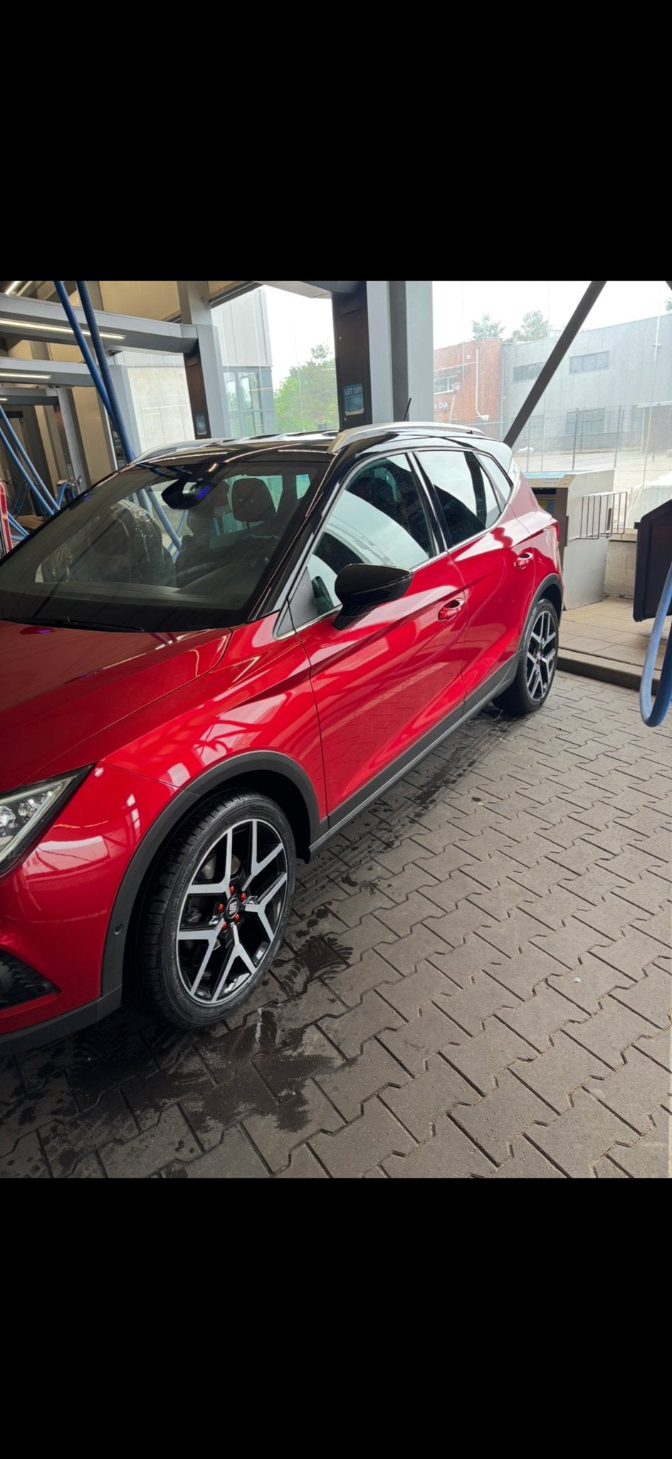Seat Arona 1.0 TSI 115pk 2019 Rood, Auto's, 1112 kg, Alcantara, 49 €/maand, 115 pk