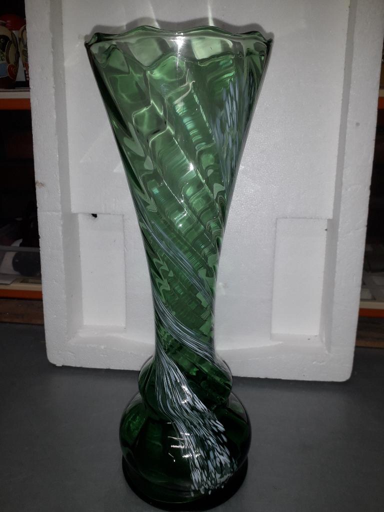 PRACHTIGE OUDE GROENE VAAS in PERFECTE STAAT hoog 30 cm, Ophalen of Verzenden