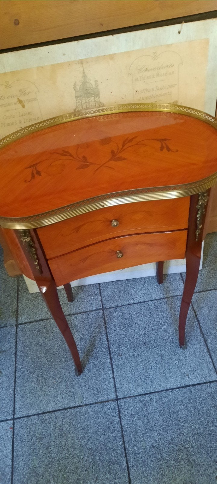 Antieke bijzettafel met intarsia en messing details, Ophalen