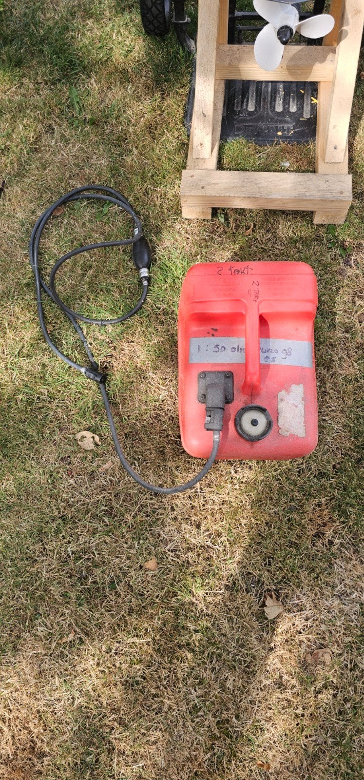 benzinetank met 5pk 2-takt buitenboordmotor (kan als 2,5pk), Ophalen, Gebruikt, Motor en Techniek, Motorboot