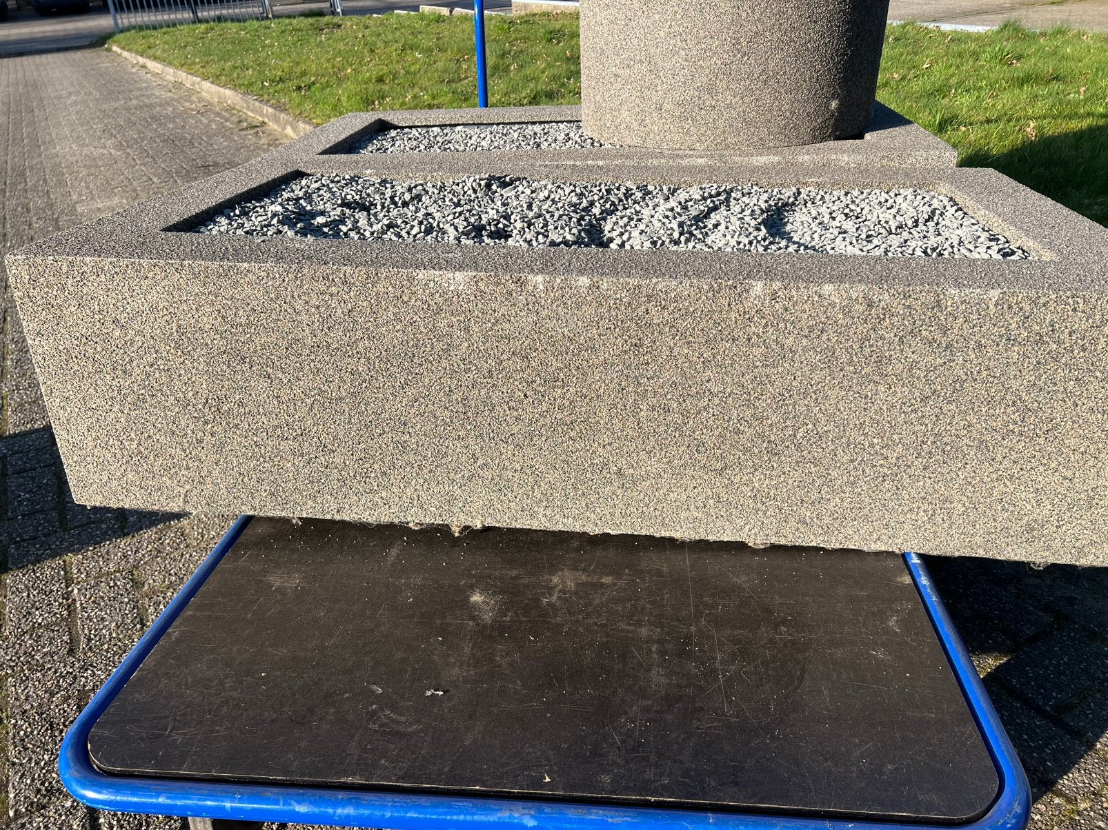 Verrijdbare bloembakken: rechthoekig en rond, Tuin en Terras, Ophalen, Beton, Klinkers