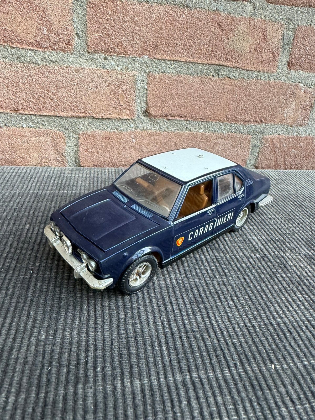 1:25 Mebetoys Alfa Romeo Alfetta ’carabinieri’, Hobby en Vrije tijd, Modelauto's | 1:24, Ophalen of Verzenden, Gebruikt, Auto