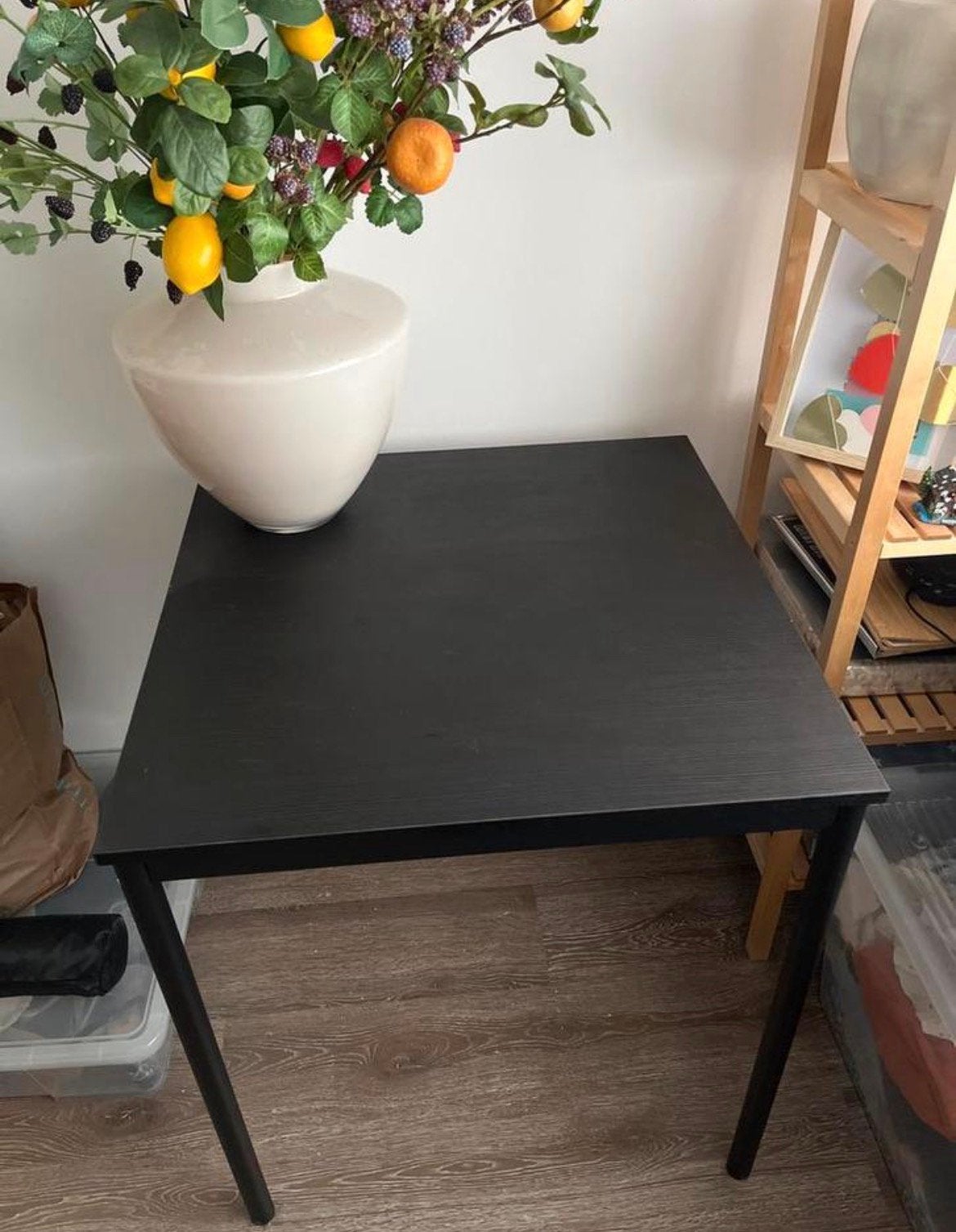 Zwarte Houten Tafel - Stijlvol en Praktisch 67x67 cm, Ophalen, Gebruikt, Vierkant, 50 tot 100 cm