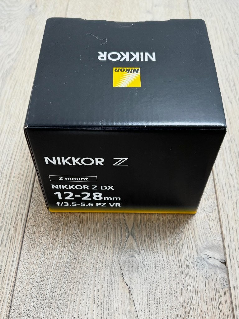 Nikkor Z 12-28mm VR ZGAN, Zonnekap, Nikon Z-mount, Nikon, Zo goed als nieuw
