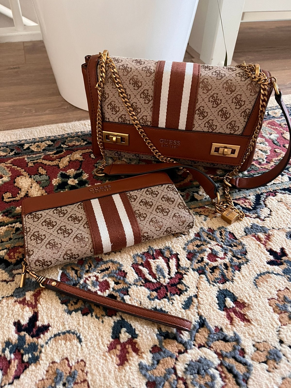Guess Tas en grote Portemonnee, Sieraden, Tassen en Uiterlijk, Ophalen of Verzenden, Zo goed als nieuw, Handtas