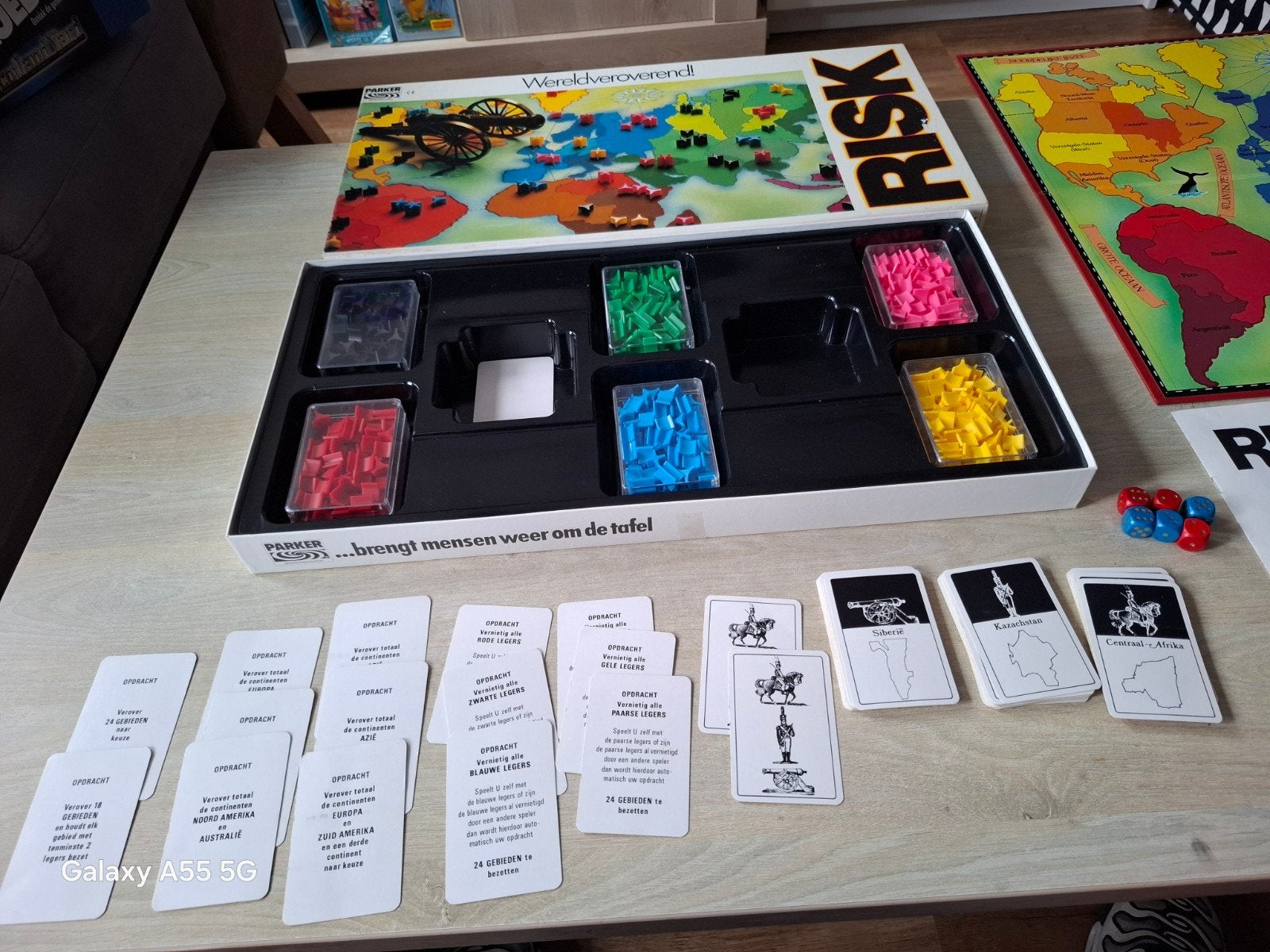Risk Wereldveroverend! Bordspel - Klassieke Strategie, Parker, Gebruikt, Ophalen of Verzenden, Hasbro European Services, 4 The Square, Stockley Park, Uxbridge, Middlesex, UB11 1ET, UK
