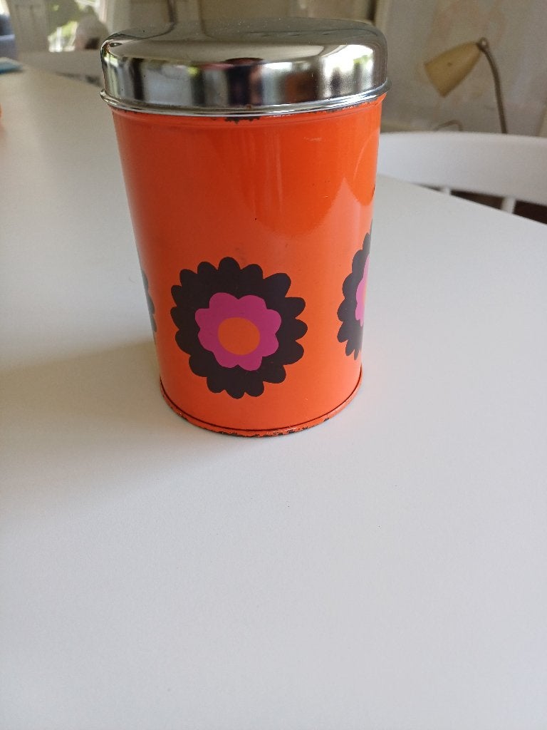 Vintage retro blik oranje met leuke print flower power, Gebruikt, Ophalen of Verzenden, Voorraadpot, Metaal