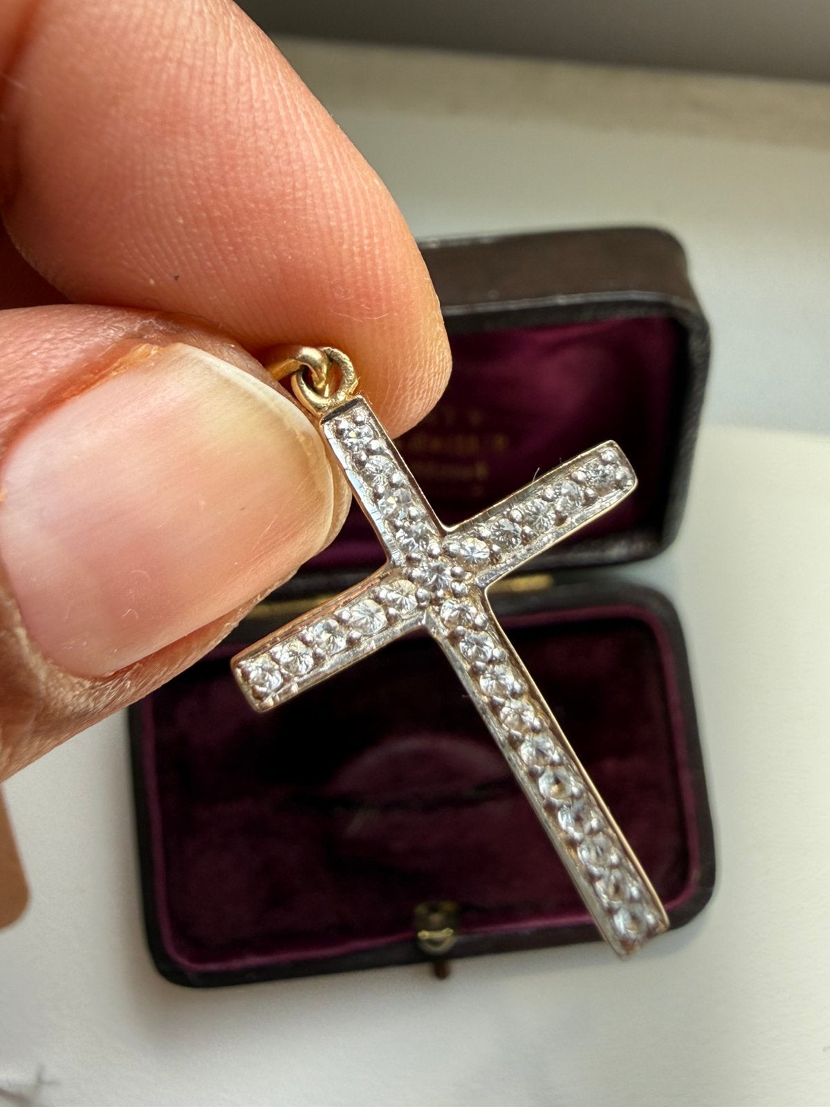 Vintage 9 karaat diamanten kruishanger, Ophalen of Verzenden, Zo goed als nieuw, Nvt, Met edelsteen
