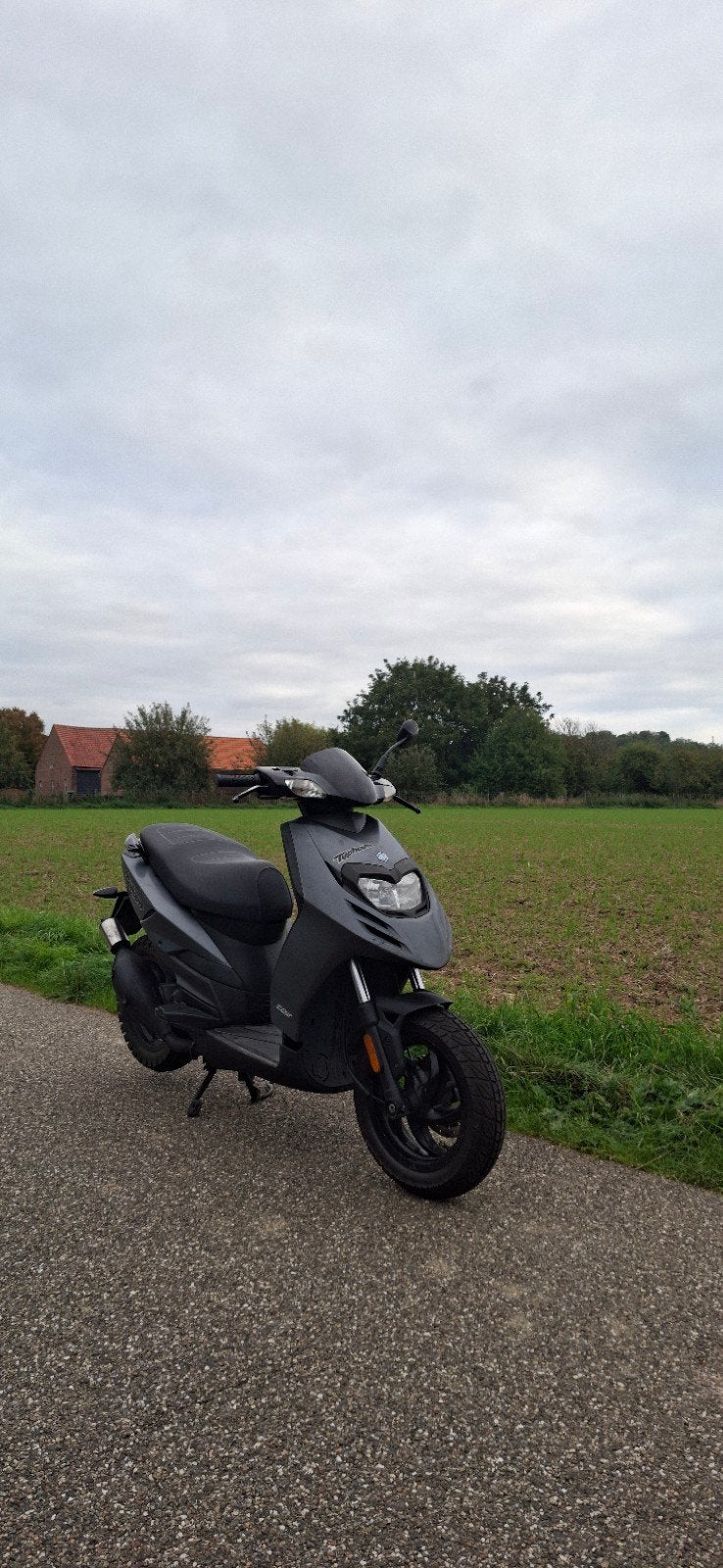 Piaggio Typhoon 2t 70cc, Fietsen en Brommers, Ophalen, Gebruikt, Overige modellen, Maximaal 45 km/u