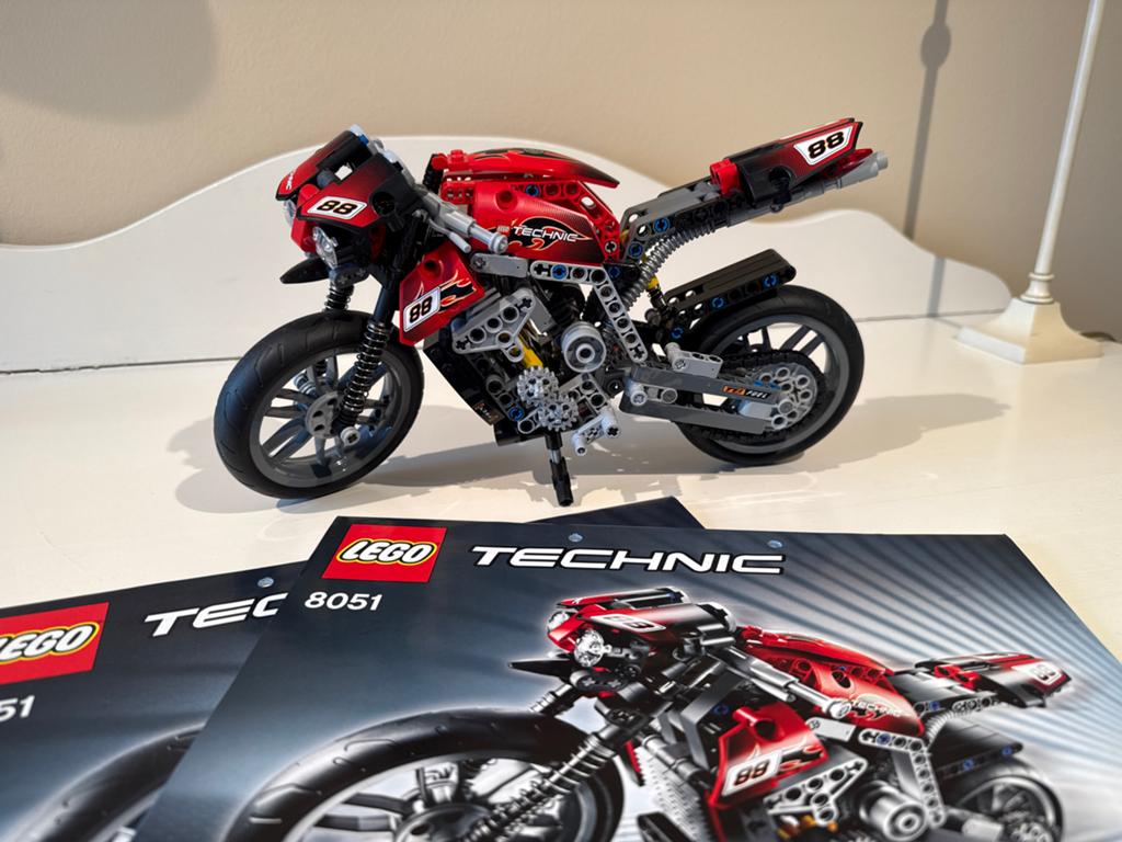 LEGO Technic Motorfiets 8051 - Zo goed als nieuw, Kinderen en Baby's, Speelgoed | Duplo en Lego, Zo goed als nieuw, Lego, Complete set