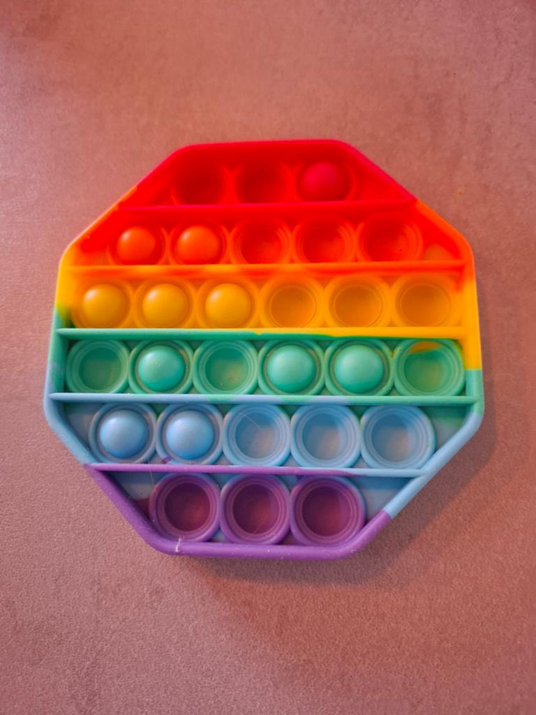 Pop It Fidget Toy Regenboog Octagon, Ophalen of Verzenden, Zo goed als nieuw, Jongen of Meisje