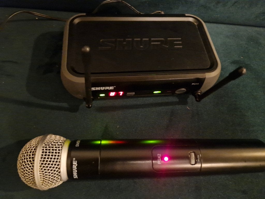 Draadloze SM58 - Shure PGX4, Muziek en Instrumenten, Ophalen of Verzenden, Zo goed als nieuw, Zangmicrofoon, Draadloos
