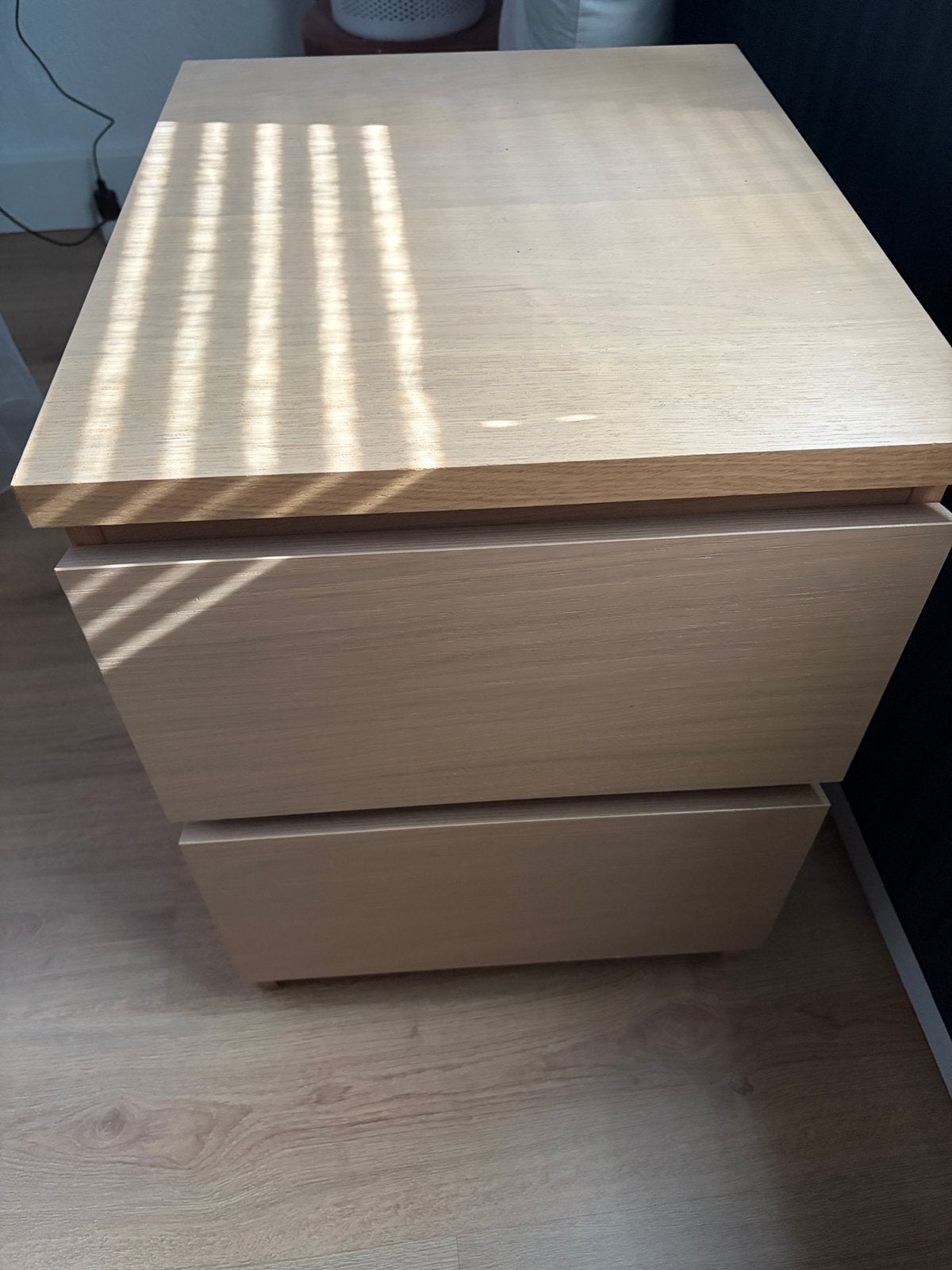 Ikea malm eiken nachtkastje, Ophalen, Minder dan 45 cm, Zo goed als nieuw, Minder dan 55 cm