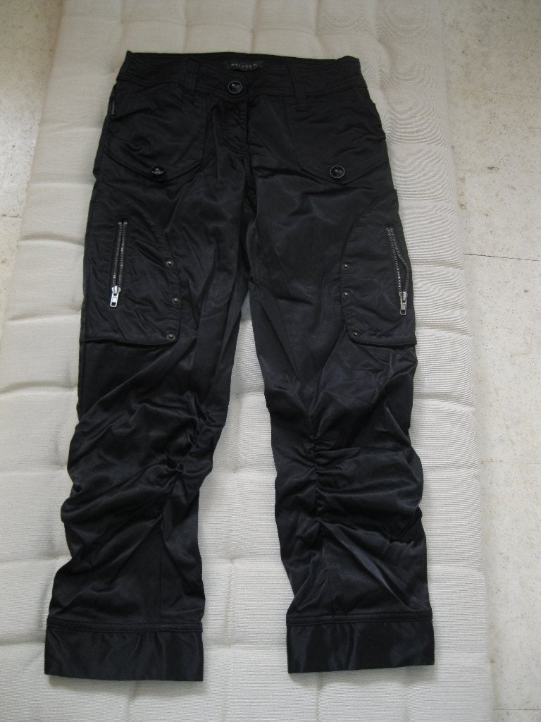 maat S, (36) 1 nieuwe Watcher capri broek, glanzend zwart, Kleding | Dames, Zwart, Nieuw, Ophalen of Verzenden, Maat 36 (S)