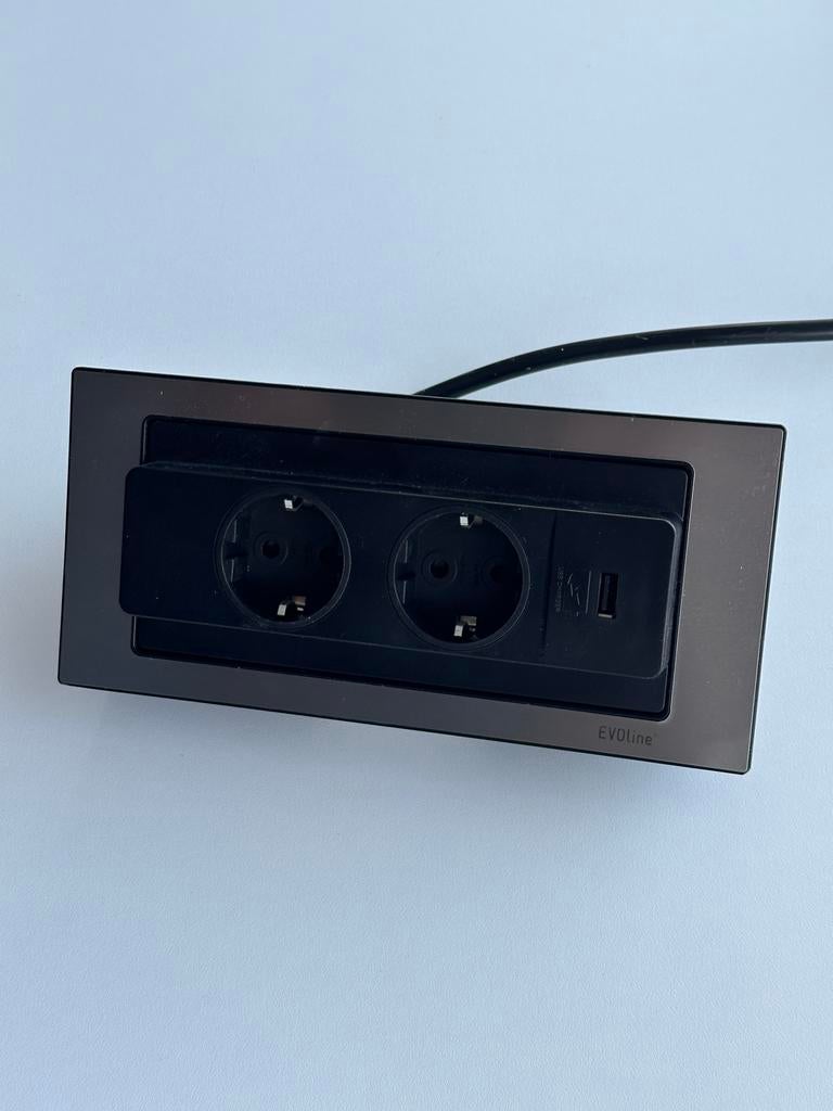 Eveline Backflip RVS Inbouw Stopcontact met USB, Doe-het-zelf en Verbouw, Elektra en Kabels, Zo goed als nieuw, Stopcontact, Ophalen of Verzenden