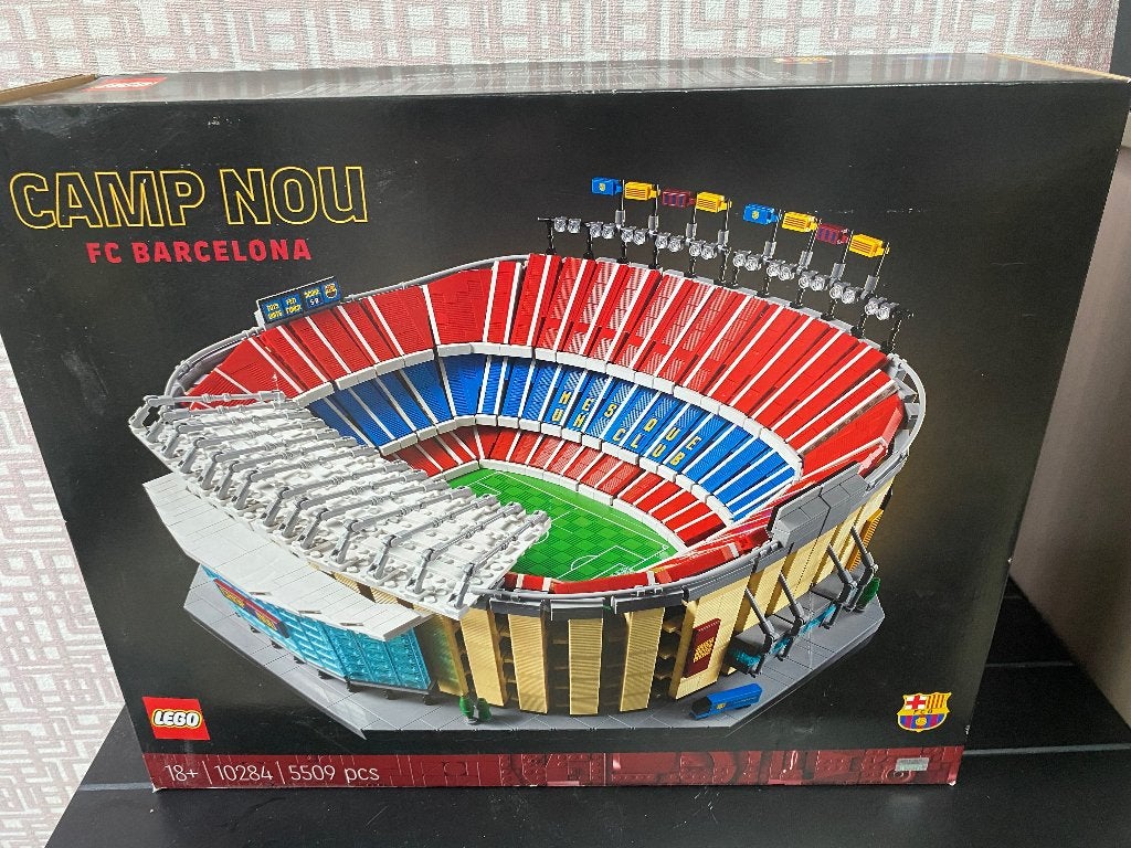 Lego Camp Nou FC Barcelona 10284, Kinderen en Baby's, Ophalen, Overige thema's, Lego, Nieuw