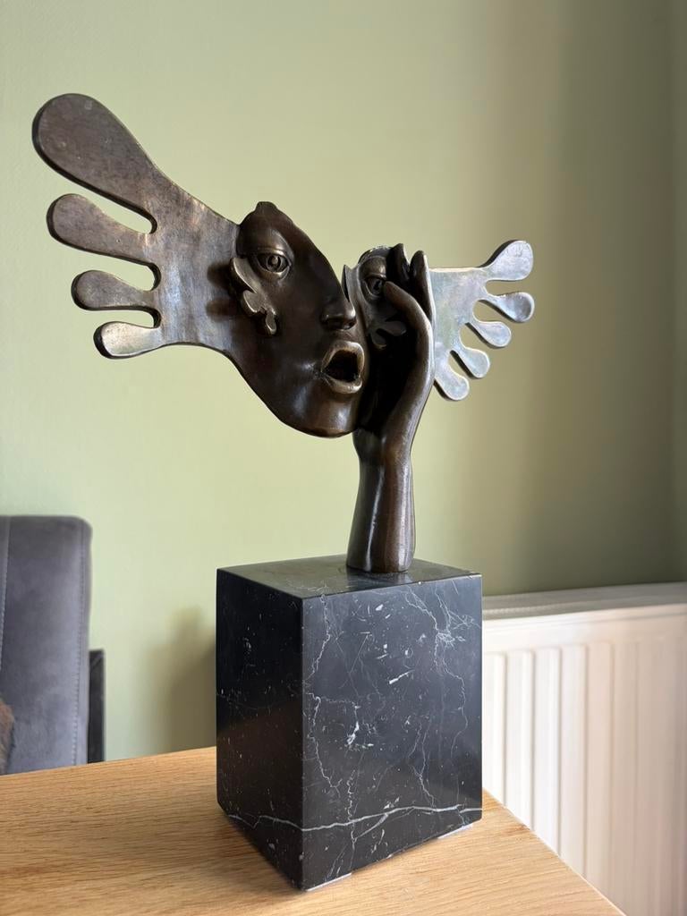 Salvador Dali.      “De afschrikking” Brons, Ophalen of Verzenden