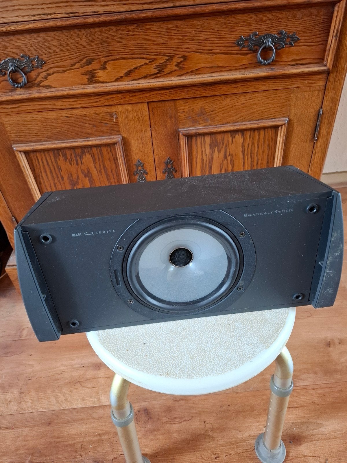 Kef Q95C Center Speaker., Ophalen, Gebruikt, 60 tot 120 watt, Center speaker