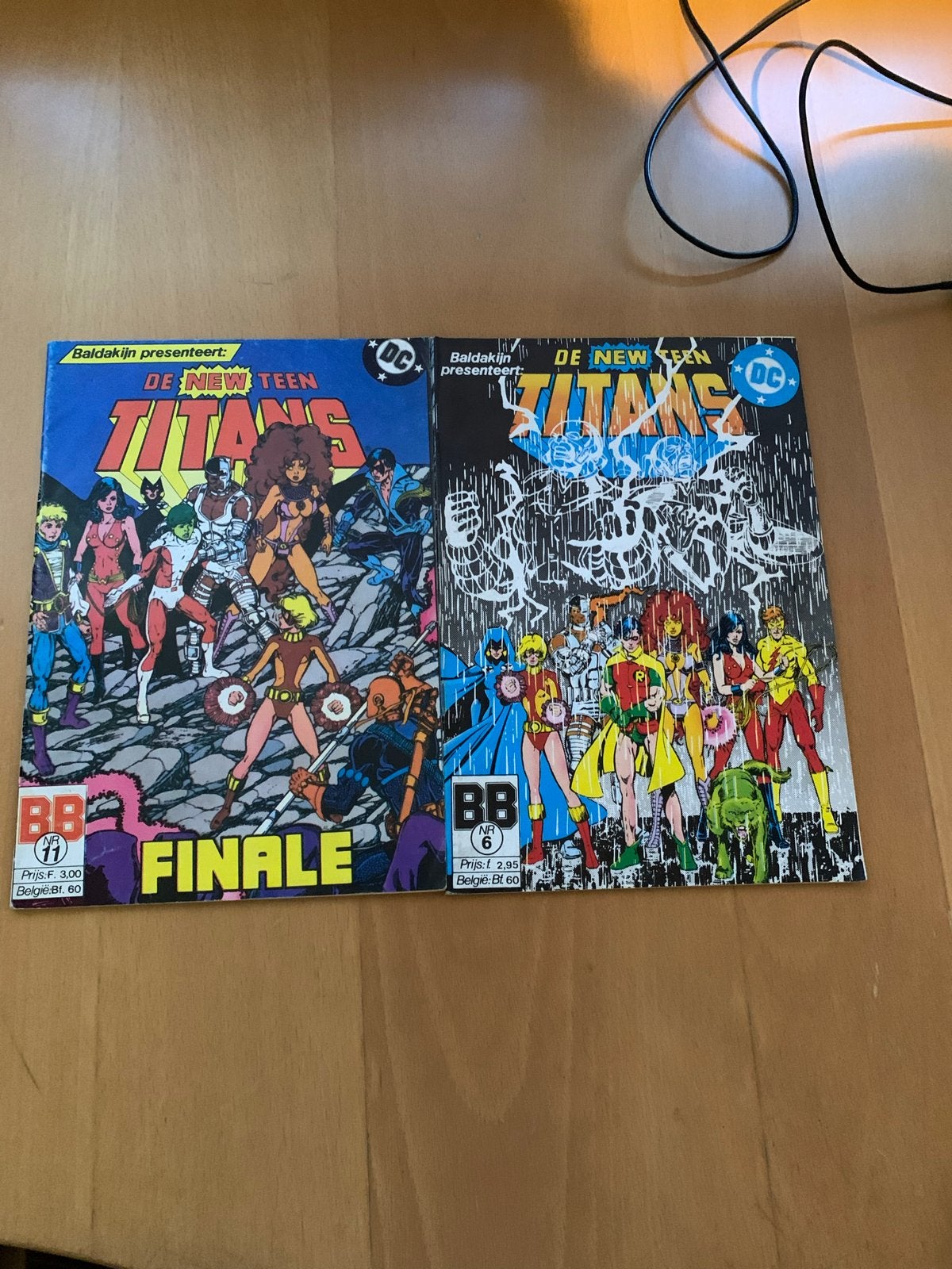 De New Teen Titans - Nummers 6 en 11, Boeken, Meerdere stripboeken, Ophalen of Verzenden, Gelezen