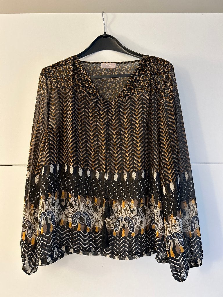 Cassis zwarte blouse met print, Kleding | Dames, Blouses en Tunieken, Cassis, Zwart, Maat 42/44 (L), Ophalen of Verzenden