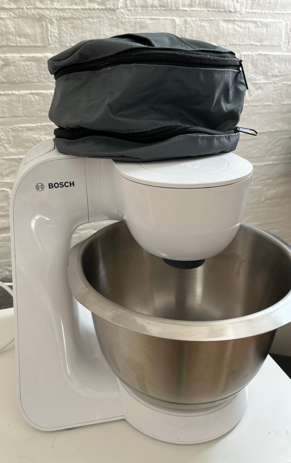Bosch MUM5 Keukenmachine Wit - Compleet met accessoires, Ophalen of Verzenden, Zo goed als nieuw, Vaatwasserbestendig, 3 snelheden of meer