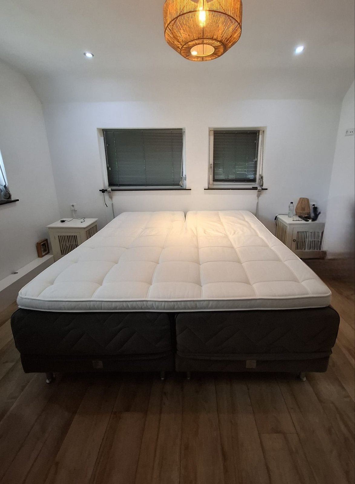 Swiss Sense Jubilee Edition Boxspring 180x200 - electrisch, Ophalen, Verstelbaar, Tweepersoons, Zo goed als nieuw