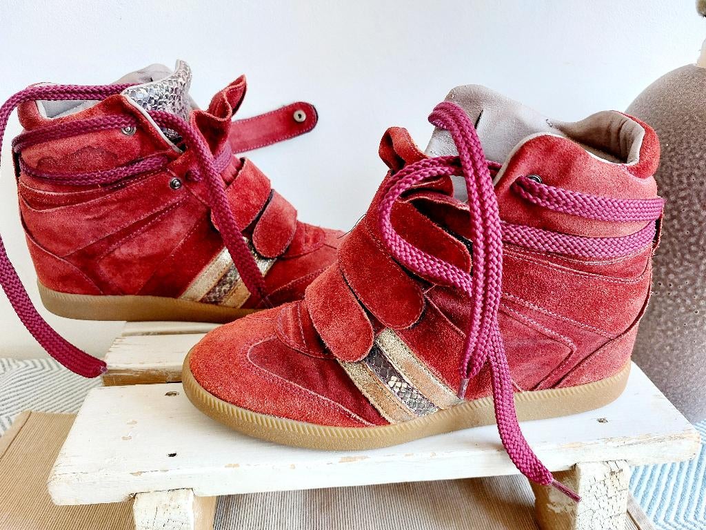 Serafini Sneakers Suède Rood maat 39 wedge, Kleding | Dames, Rood, Ophalen, Serafini, Sneakers of Gympen