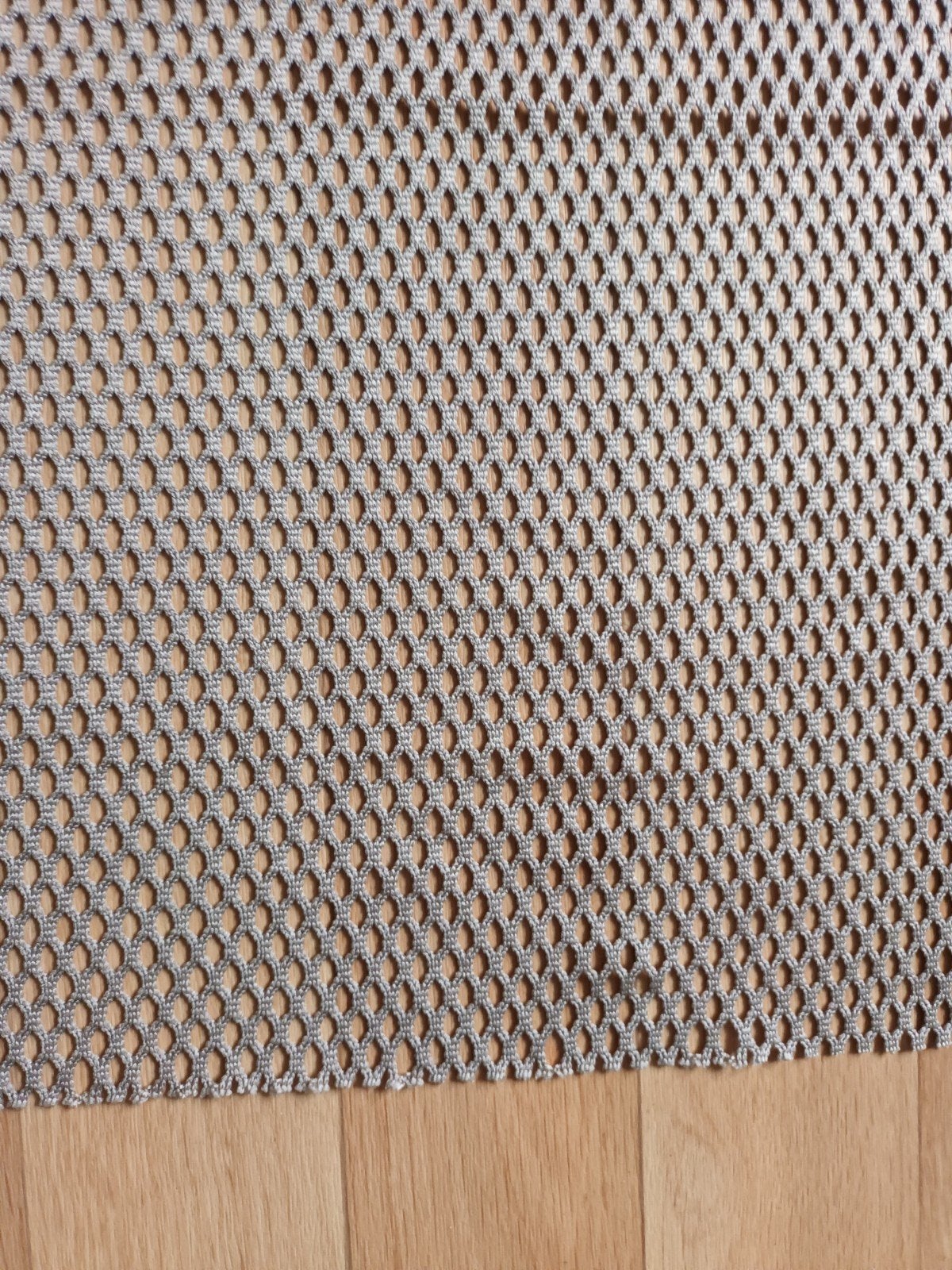 Lap stof ong 310 x 140 cm gaatjesstof netstof mesh gaatjes, Hobby en Vrije tijd, Stoffen en Lappen, Ophalen of Verzenden, Zo goed als nieuw
