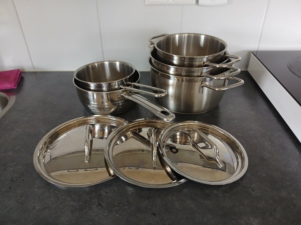 BK Pannenset - 1.5L en 3L pannen, 2 steelpannen - Inductie, Huis en Inrichting, Keuken | Potten en Pannen, Ophalen, Gebruikt, Met deksel