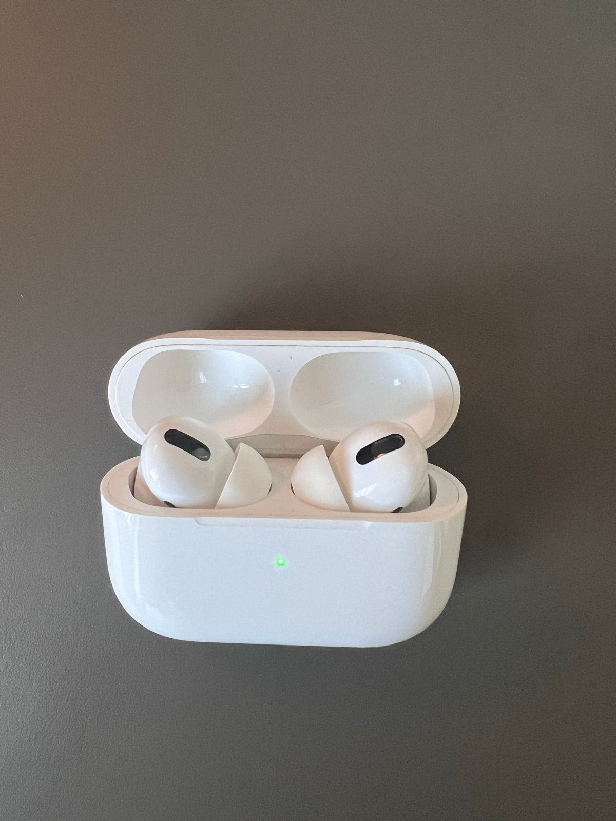 Apple AirPods Pro 1e gen. (links perfect, rechts lichte ruis, In-ear, Gebruikt, Bluetooth, Ophalen of Verzenden