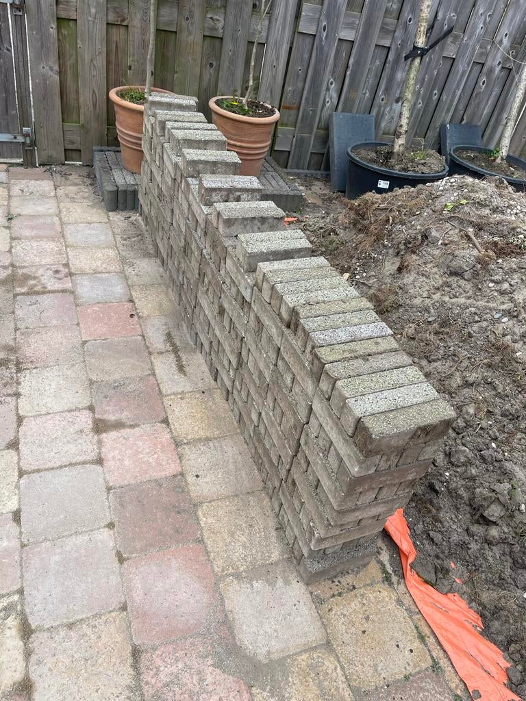 Gratis Tuintegels 5x20cm - ca. 600 stuks, Tuin en Terras, Tegels en Klinkers, Ophalen, Gebruikt, Beton, Terrastegels