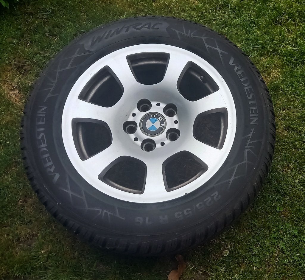 BMW 5-serie velgen met Vredestein 225/55R16 M+S banden, Auto-onderdelen, Banden en Velgen, Ophalen, Gebruikt, 16 inch, Banden en Velgen