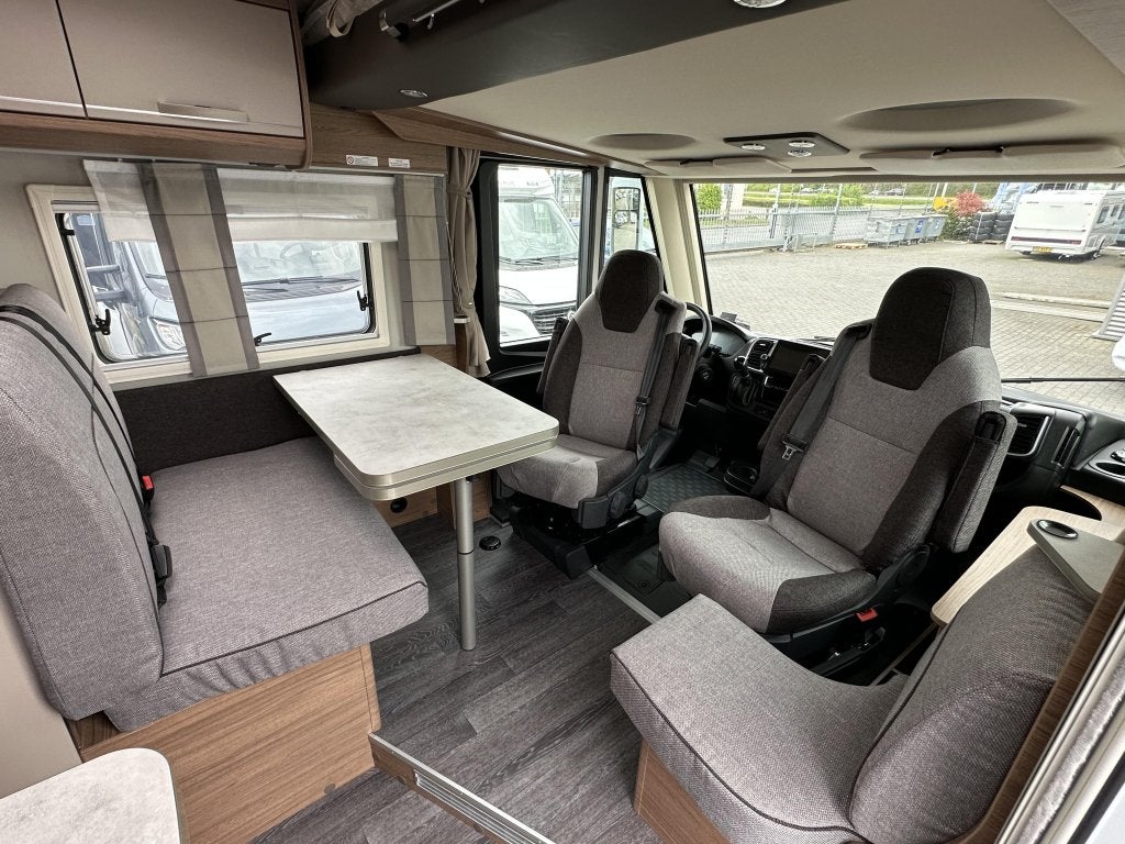 Knaus L!ve I 650 MEG LENGTE BEDDEN 180PK AUTOMAAT, Ringverwarming, Fiat, 6 tot 7 meter, Bedrijf