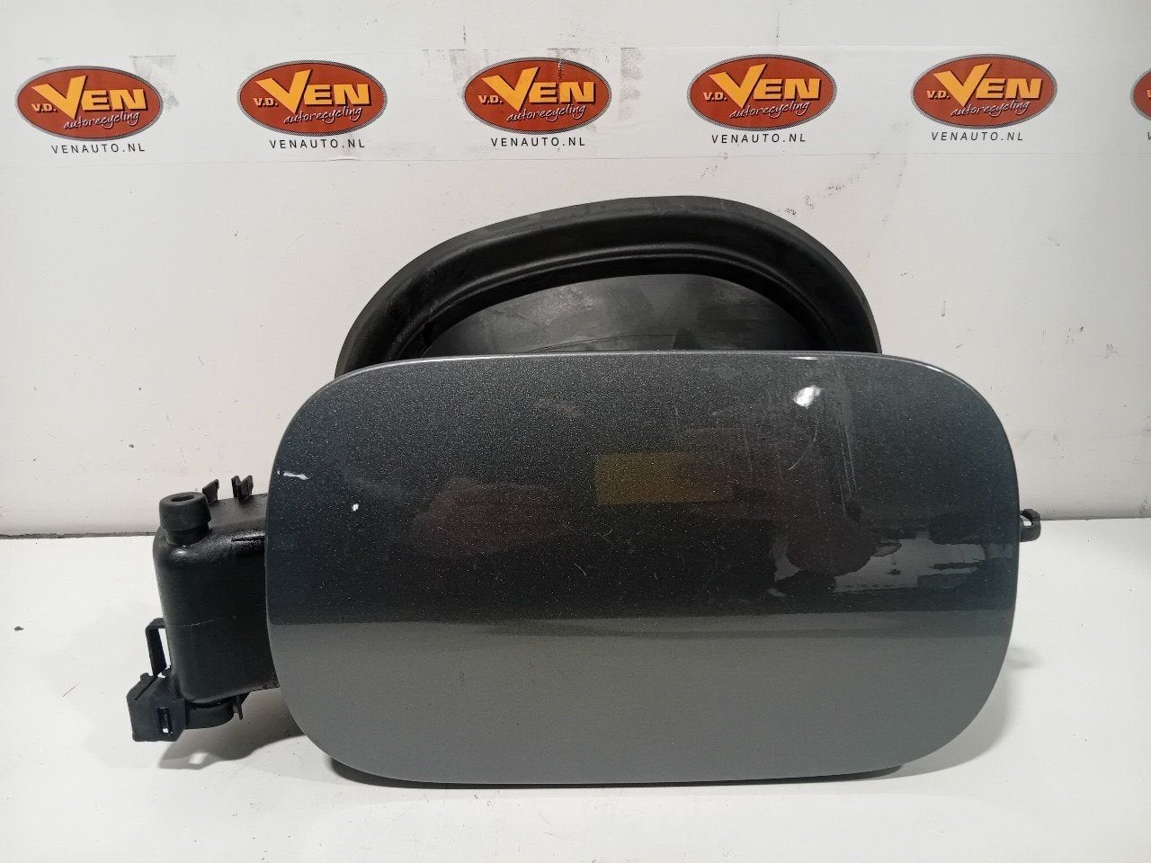 Tank klep Mercedes-Benz S-Klasse, Onderdelen@venauto.nl, Van der Ven Autorecycling B.V., Gebruikt, Ettenseweg 76, 4706 PB Roosendaal, The Netherlands