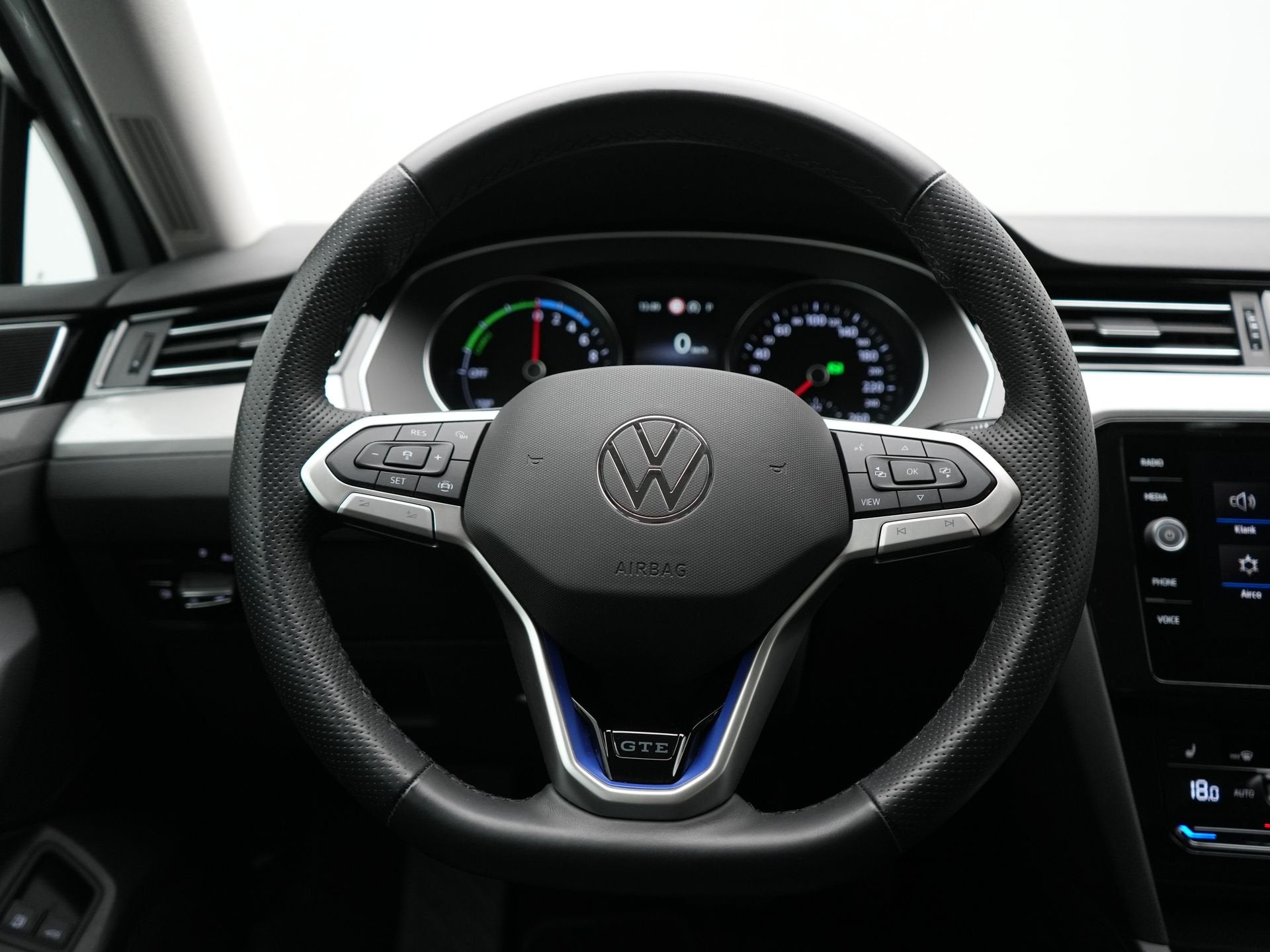 Foto 20 van Volkswagen Passat Variant 1.4 TSI GTE Business PHEV 218pk De