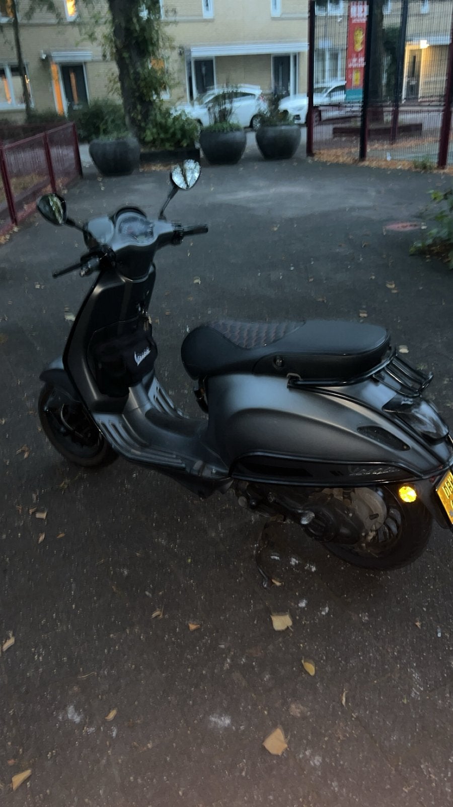 Vespa sprint 80cc, Ophalen of Verzenden, Zo goed als nieuw, Benzine, Overige modellen