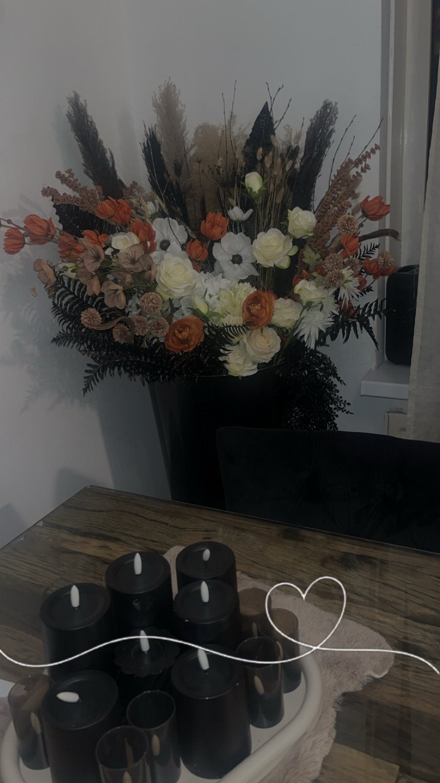 Prachtig kunstbloemen boeket in grote zwarte vaas, Ophalen, Meerkleurig, Kunststof, Zo goed als nieuw