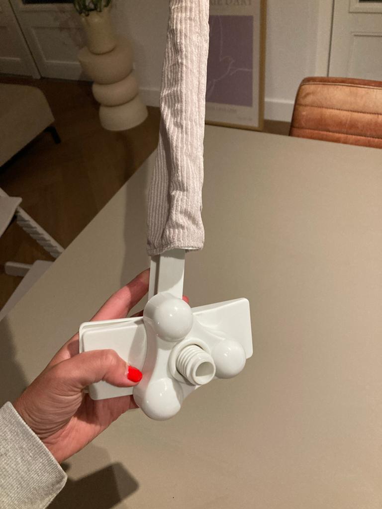 Muziek mobiel arm voor babybedje of box- wit met stof, Ophalen of Verzenden