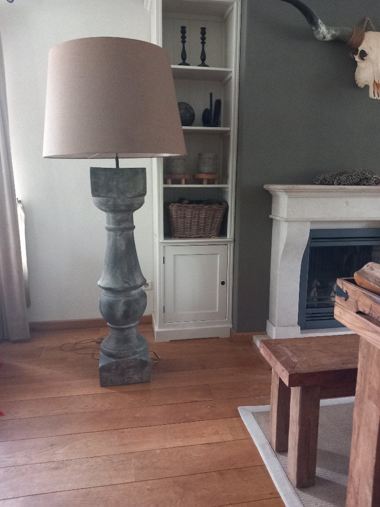 heel grote vloerlamp 1.80m, Huis en Inrichting, Lampen | Vloerlampen, Zo goed als nieuw, 150 tot 200 cm, Hout, Ophalen
