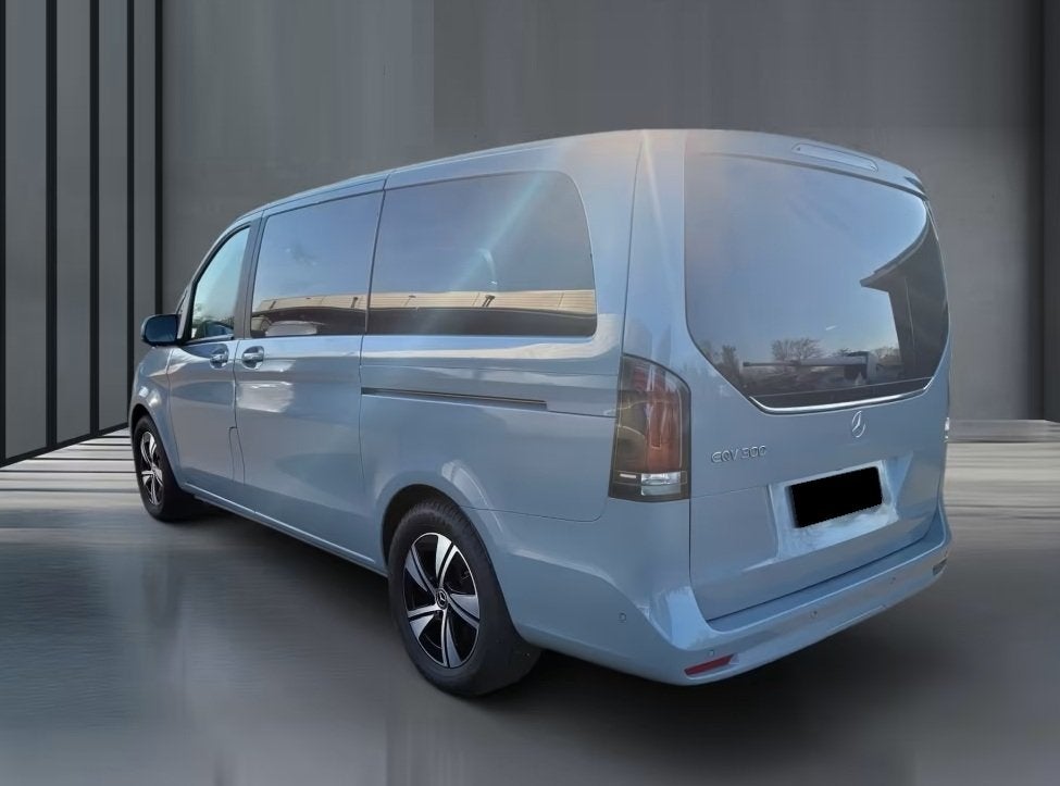 Mercedes-Benz EQV 300 L2 90 kWh 7 personen Distronic LED Wid, Auto's, Stof, Gebruikt, Met garantie (alle), 7 stoelen