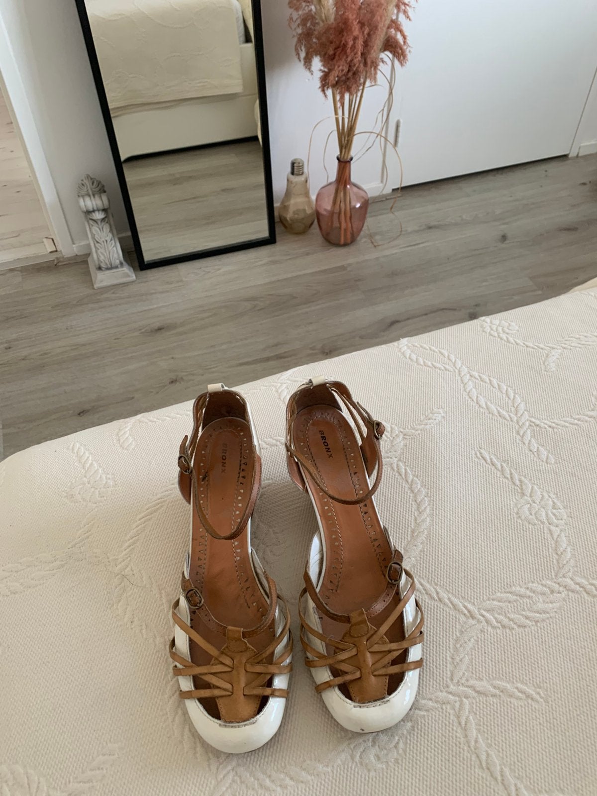 Lederen espadrilles maat 41., Wit, Ophalen of Verzenden, Zo goed als nieuw, Espadrilles of Moccasins